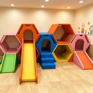 New Design Indoor Playground Honeycomb Combination Maze Kids Soft Climbing Slide for Physical Training for Children