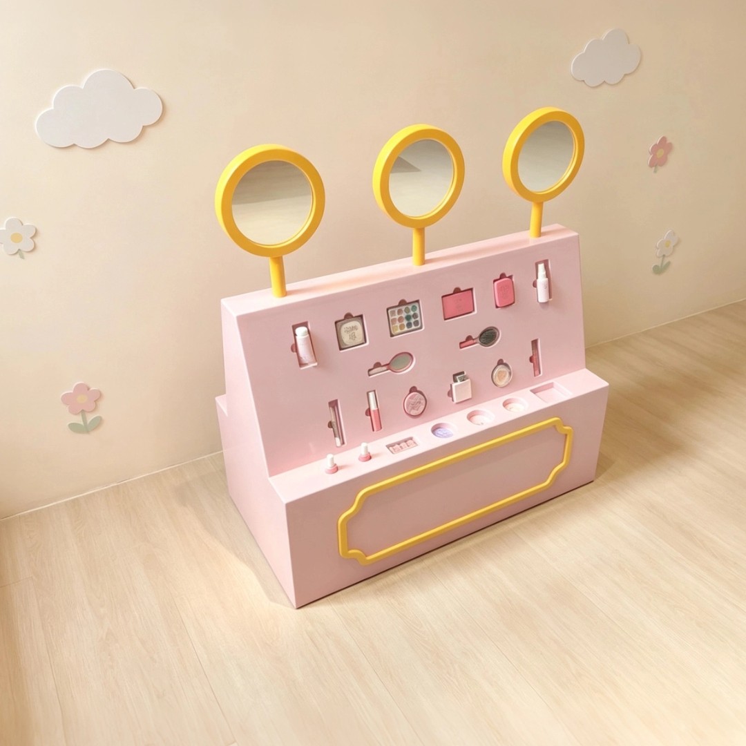 Family Restaurant Indoor Wooden Makeup Table Princess Dressing Toy for Girls Artificial Kids' Playground